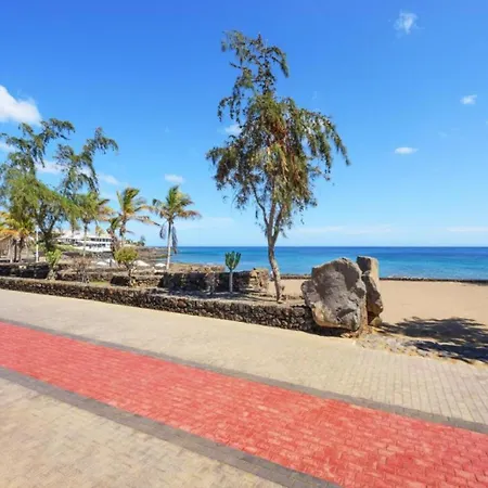 Costa Teguise 3 Bed Villa With Sea View On The Golf Estate Teguise (Lanzarote)