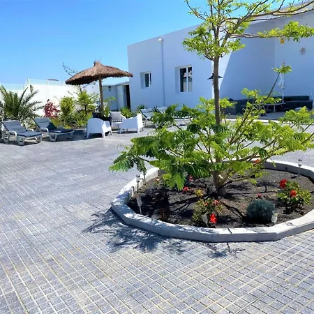 Costa Teguise 3 Bed Villa With Sea View On The Golf Estate Villa *