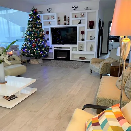 Costa Teguise 3 Bed Villa With Sea View On The Golf Estate Villa *
