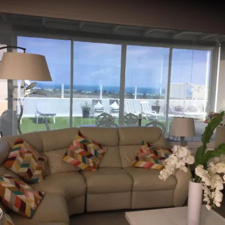 Costa Teguise 3 Bed Villa With Sea View On The Golf Estate * Teguise (Lanzarote)