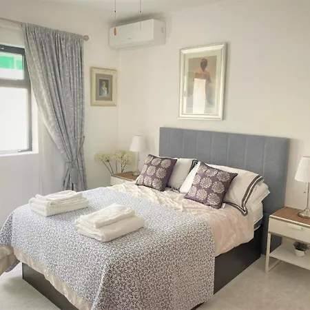 Costa Teguise 3 Bed Villa With Sea View On The Golf Estate Villa *
