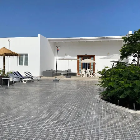 Costa Teguise 3 Bed Villa With Sea View On The Golf Estate Вилла Тегисе