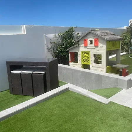 Costa Teguise 3 Bed Villa With Sea View On The Golf Estate Villa