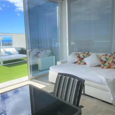 Costa Teguise 3 Bed Villa With Sea View On The Golf Estate * Teguise (Lanzarote)