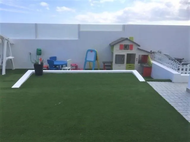 Costa Teguise 3 Bed Villa With Sea View On The Golf Estate Вилла *