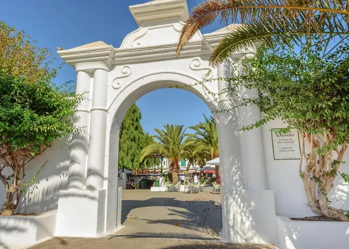 Вилла Costa Teguise 3 Bed Villa With Sea View On The Golf Estate