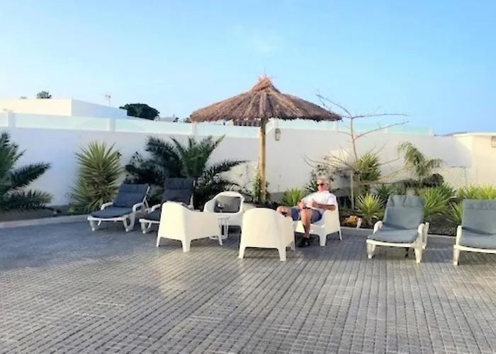 Costa Teguise 3 Bed Villa With Sea View On The Golf Estate * Тегисе