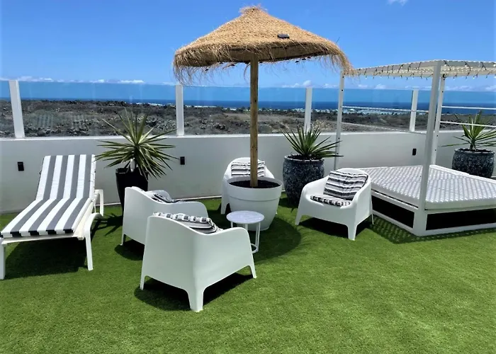 Costa Teguise 3 Bed Villa With Sea View On The Golf Estate Вилла Тегисе