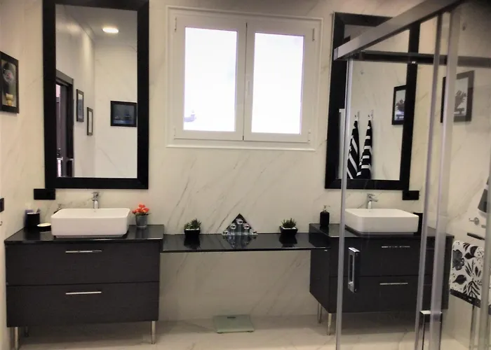 Costa Teguise 3 Bed Villa With Sea View On The Golf Estate Тегисе