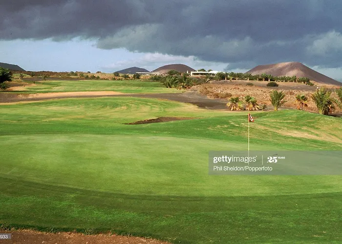 Вилла Costa Teguise 3 Bed Villa With Sea View On The Golf Estate *