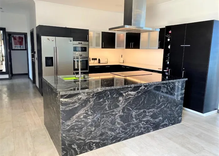 Costa Teguise 3 Bed Villa With Sea View On The Golf Estate * Тегисе