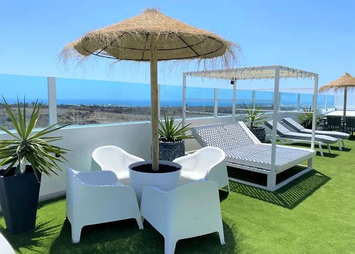 Costa Teguise 3 Bed Villa With Sea View On The Golf Estate Вилла Тегисе