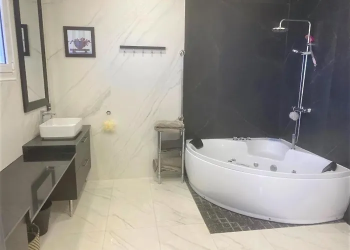 Вилла Costa Teguise 3 Bed Villa With Sea View On The Golf Estate *