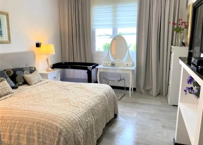 Costa Teguise 3 Bed Villa With Sea View On The Golf Estate Вилла *