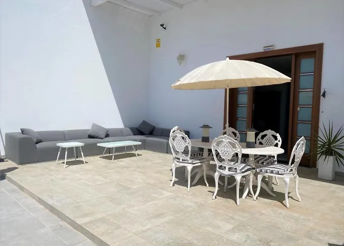 Costa Teguise 3 Bed Villa With Sea View On The Golf Estate Вилла *