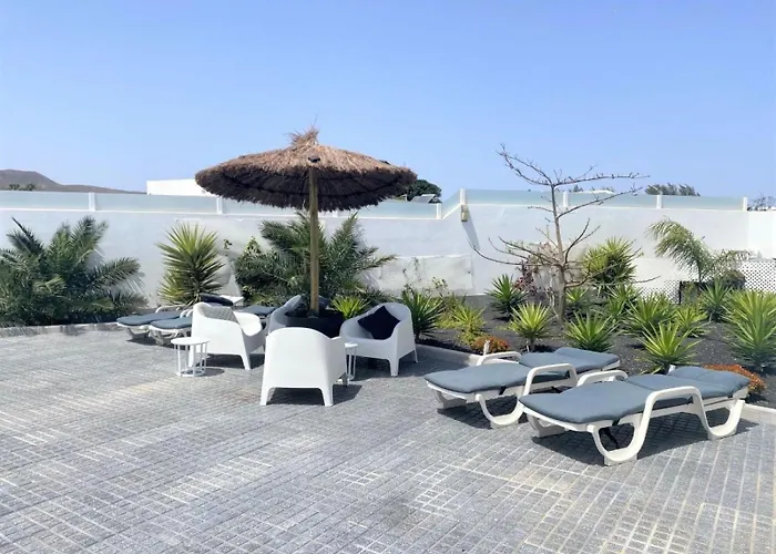 Costa Teguise 3 Bed Villa With Sea View On The Golf Estate Вилла Тегисе