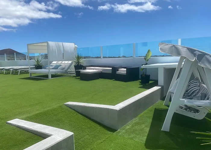 Costa Teguise 3 Bed Villa With Sea View On The Golf Estate Тегисе