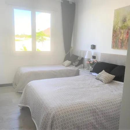 Costa Teguise 3 Bed Villa With Sea View On The Golf Estate Villa *